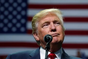 Трамп в посудной лавке		   			Трамп в посудной лавке