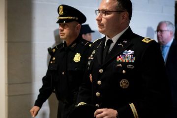 “Был приказ не рассказывать о звонке Трампа Зеленскому”. Что изменили в деле об импичменте показания топ-советника по Украине в Белом доме		   			“Был приказ не рассказывать о звонке Трампа Зеленскому”. Что изменили в деле об импичменте показания топ-советника по Украине в Белом доме