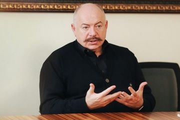 Святослав Пискун: «Поскольку «пипл хавает», власть подбрасывает ему эту «хавалку»		   			Святослав Пискун: «Поскольку «пипл хавает», власть подбрасывает ему эту «хавалку»