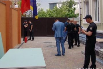 Рейдери намагалися захопити елітний столичний готель		   			Рейдери намагалися захопити елітний столичний готель