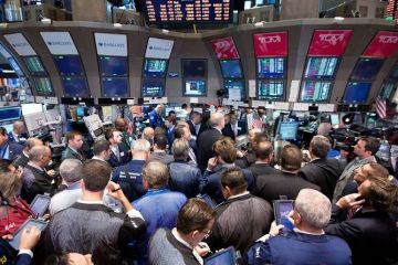 Мировые биржи за месяц потеряли $5 триллионов		   			Мировые биржи за месяц потеряли $5 триллионов