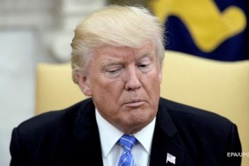 Трамп усомнился в достоверности опроса, показавшего его низкий рейтинг		   			Трамп усомнился в достоверности опроса, показавшего его низкий рейтинг