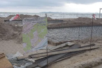 ​В Одесі підрядника з реконструкції пляжу для інвалідів підозрюють у привласненні коштів