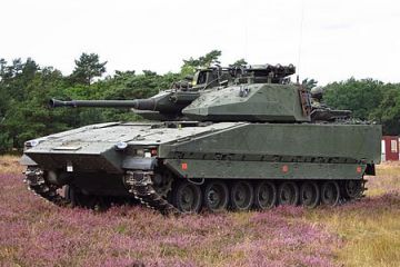 Сили оборони України отримають бойові машини піхоти CV-90 від Швеції Сили оборони України отримають бойові машини піхоти CV-90 від Швеції