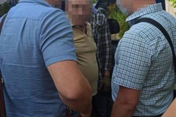 Співробітники СБУ затримали двох організаторів терактів на Шулявській та Подолі і знешкодили вибуховий пристрій біля метро Мінська Співробітники СБУ затримали двох організаторів терактів на Шулявській та Подолі і знешкодили вибуховий пристрій біля метро Мінська