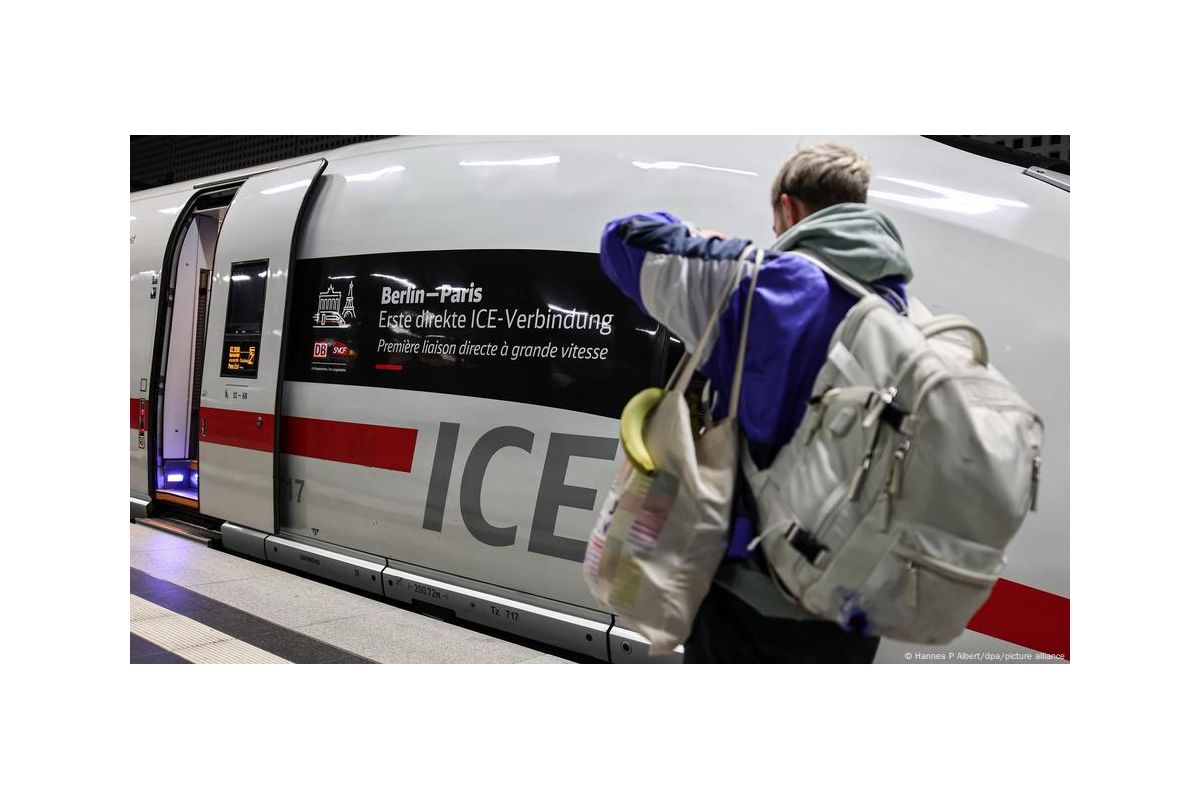 Молоді європейці отримають безкоштовні квитки на подорожі Євросоюзом Молоді європейці отримають безкоштовні квитки на подорожі Євросоюзом