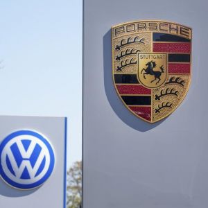 Через мита і Porsche: VW зазнав понад €1 млрд збитків за квартал Через мита і Porsche: VW зазнав понад €1 млрд збитків за квартал