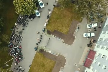 На Київщині перші  шкільні поліцейські заступили на службу. На Київщині перші  шкільні поліцейські заступили на службу.