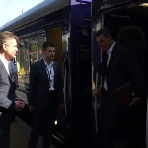 Прем’єр Іспанії прибув до Києва у перший день головування країни в Раді ЄС Прем’єр Іспанії прибув до Києва у перший день головування країни в Раді ЄС