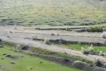 Ближній бій в Пісках. Орки відступили… Ближній бій в Пісках. Орки відступили…