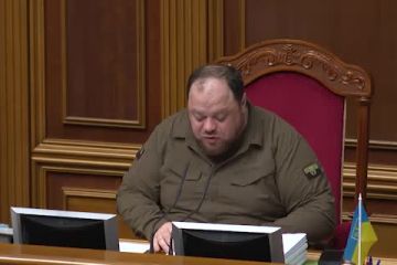 Російське вторгнення в Україну : Коли в залі Верховної Раді панує така єдність, це безцінно!  Російське вторгнення в Україну : Коли в залі Верховної Раді панує така єдність, це безцінно!