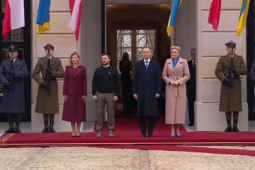 Офіційна церемонія зустрічі Президента України Володимира Зеленського та Президента Республіки Польща Анджея Дуди Офіційна церемонія зустрічі Президента України Володимира Зеленського та Президента Республіки Польща Анджея Дуди