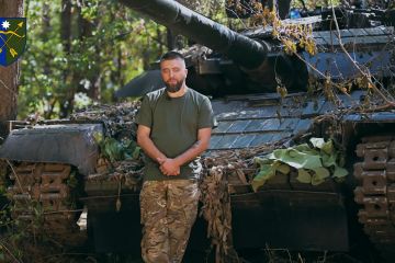 Командир танкової роти 23 ОМБр з позивним «Алмаз» Командир танкової роти 23 ОМБр з позивним «Алмаз»