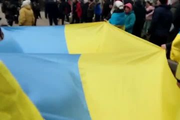 Жителі Каланчака, що на Херсонщині, також вийшли на протест проти російських окупантів ✊ Жителі Каланчака, що на Херсонщині, також вийшли на протест проти російських окупантів ✊