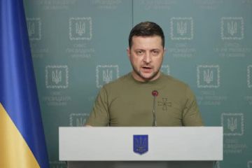 Українці! Ми вже вибороли наше майбутнє. Але ще боремось за наше сьогодні. Воюємо за те, де пройде кордон. Між життям і рабством. Українці! Ми вже вибороли наше майбутнє. Але ще боремось за наше сьогодні. Воюємо за те, де пройде кордон. Між життям і рабством.