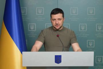 На нашому прапорі немає крові. Немає й ніколи не буде чорних плям, жодних свастик. Український прапор – це земля. Мирна, родюча, золота й без танків. Це небо – мирне, чисте, блакитне й без ракет. Так було. І так буде. На нашому прапорі немає крові. Немає й ніколи не буде чорних плям, жодних свастик. Український прапор – це земля. Мирна, родюча, золота й без танків. Це небо – мирне, чисте, блакитне й без ракет. Так було. І так буде.