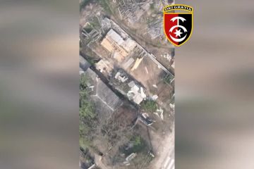 Російське вторгнення в Україну : Українські військові влучним прямим попаданням знищили ворожий ПТРК «Штурм-С»! Російське вторгнення в Україну : Українські військові влучним прямим попаданням знищили ворожий ПТРК «Штурм-С»!