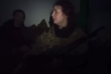 Російське вторгнення в Україну : Тверді, міцні, незламні мов граніт Російське вторгнення в Україну : Тверді, міцні, незламні мов граніт