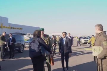 Кадри зустрічі прем'єра Британії з Зеленським Кадри зустрічі прем'єра Британії з Зеленським