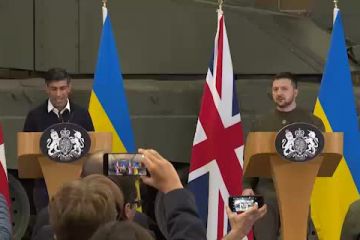 Заяви та спілкування з представниками ЗМІ Президента України Володимира Зеленського та Премʼєр-міністра Великої Британії Ріші Сунака Заяви та спілкування з представниками ЗМІ Президента України Володимира Зеленського та Премʼєр-міністра Великої Британії Ріші Сунака