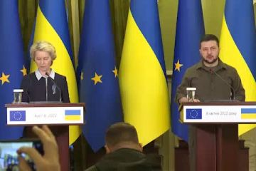 Президент України Володимир Зеленський і Президент Європейської комісії Урсула фон дер Ляєн за підсумками зустрічі зробили заяви для представників українських та іноземних ЗМІ, а також відповіли на запитання журналістів Президент України Володимир Зеленський і Президент Європейської комісії Урсула фон дер Ляєн за підсумками зустрічі зробили заяви для представників українських та іноземних ЗМІ, а також відповіли на запитання журналістів