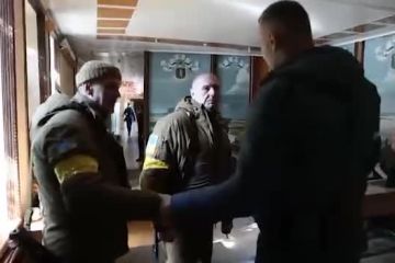 Віталій Кличко - Сьогодні перевірив роботу Гуманітарного штабу, який створила столиця Віталій Кличко - Сьогодні перевірив роботу Гуманітарного штабу, який створила столиця