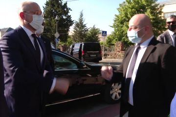 Покладання квітів Лесі Українки Покладання квітів Лесі Українки