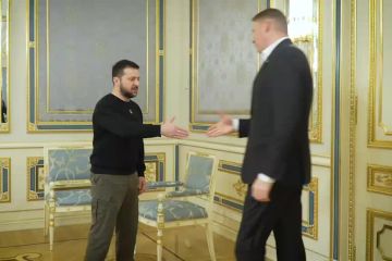 Зеленський зустрівся з головою Сейму Латвії Едвардсом Смілтенсом Зеленський зустрівся з головою Сейму Латвії Едвардсом Смілтенсом