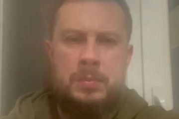 Російське вторгнення в Україну : Хімічна зброя росіян в Маріуполі Російське вторгнення в Україну : Хімічна зброя росіян в Маріуполі