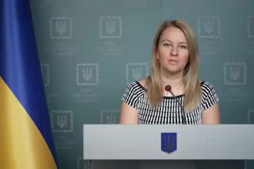 Російське вторгнення в Україну : Про стратегічне значення роботи лікарів та інших працівників сфери охорони здоров'я Російське вторгнення в Україну : Про стратегічне значення роботи лікарів та інших працівників сфери охорони здоров'я