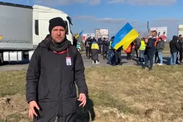 ​❗️На польсько-білоруському кордоні на пункті пропуску Козловичі-Кукурики активісти блокують фури з вантажами, що прямують до Білорусі та Росії
