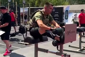 Офіцер 23 ОМБр  — на змаганнях сили духу Офіцер 23 ОМБр  — на змаганнях сили духу