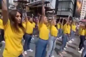 Російське вторгнення в Україну : Запальна підтримка України з Лос Анджелесу Російське вторгнення в Україну : Запальна підтримка України з Лос Анджелесу