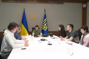 Інтерв’ю для українських ЗМІ. Про ситуацію в Маріуполі, країни, які готові стати гарантами безпеки України. А також про необхідність допомоги нашій країні зброєю та риторику деяких держав щодо цього Інтерв’ю для українських ЗМІ. Про ситуацію в Маріуполі, країни, які готові стати гарантами безпеки України. А також про необхідність допомоги нашій країні зброєю та риторику деяких держав щодо цього