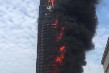 У Китаї за 20 хвилин повністю згорів будинок China-telecom У Китаї за 20 хвилин повністю згорів будинок China-telecom