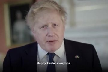 Борис Джонсон заговорив українською у великодньому зверненні.  Борис Джонсон заговорив українською у великодньому зверненні.