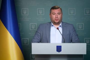 Про боротьбу на гуманітарному фронті – брифінг Олексія Дніпрова, заступника керівника Офісу Президента України. Про боротьбу на гуманітарному фронті – брифінг Олексія Дніпрова, заступника керівника Офісу Президента України.