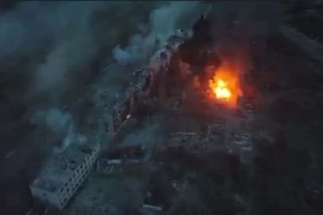 Жахливі кадри обстрілу орками Бахмута Жахливі кадри обстрілу орками Бахмута