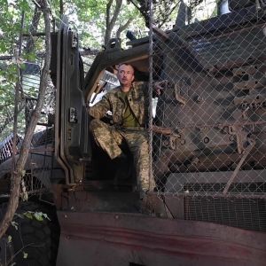 Їзда під обстрілами й серед мін. Історія Лісового — водія MaxxPro Їзда під обстрілами й серед мін. Історія Лісового — водія MaxxPro