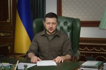 Звертаюсь до усіх українців, всюди, де ми є. Робіть усе для захисту нашої держави - Володимир Зеленський  Звертаюсь до усіх українців, всюди, де ми є. Робіть усе для захисту нашої держави - Володимир Зеленський