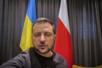Володимир Зеленський: Коли ми кажемо «патріоти» в Україні і в Сполучених Штатах – ми однаково маємо на увазі захист держави і людей Володимир Зеленський: Коли ми кажемо «патріоти» в Україні і в Сполучених Штатах – ми однаково маємо на увазі захист держави і людей