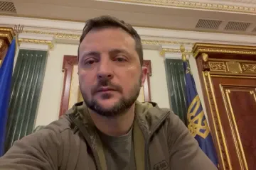 ​Зеленський записав ранкове вітання українцям зі свого кабінету у Києві