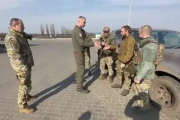 ​Віталій Кличко поїхав на схід України, аби підтримати і підбадьорити наших захисників та передати деякі необхідні речі, про які вони просили