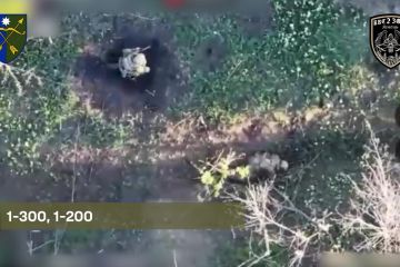 Ворожа піхота, техніка й укриття - все знищується пілотами батальйону «Жнець»23 ОМБр Ворожа піхота, техніка й укриття - все знищується пілотами батальйону «Жнець»23 ОМБр