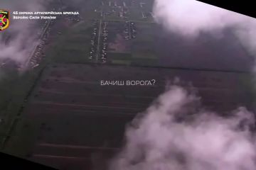 Ось так горить-палає техніка ворожа Ось так горить-палає техніка ворожа