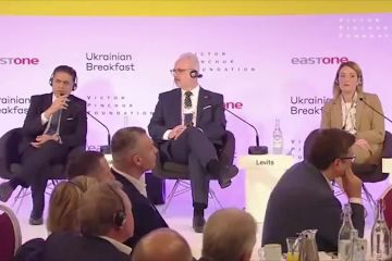 Україна боротиметься, доки не поверне свої території, — Зеленський на «Українському сніданку» у Давосі  Україна боротиметься, доки не поверне свої території, — Зеленський на «Українському сніданку» у Давосі
