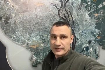 Віталій Кличко закликав бізнес допомогати киянам в укриттях, лікарням та захисникам із тероборони Віталій Кличко закликав бізнес допомогати киянам в укриттях, лікарням та захисникам із тероборони