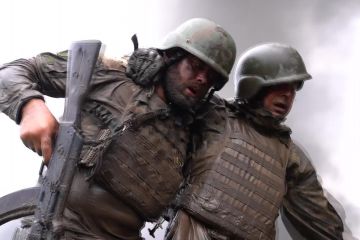 У Північній операційній зоні завершено будівництво психологічно-тактичних смуг перешкод. У Північній операційній зоні завершено будівництво психологічно-тактичних смуг перешкод.