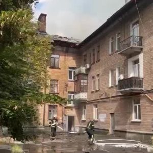 В Печерському районі столиці сталася пожежа в багатоквартирному будинку  В Печерському районі столиці сталася пожежа в багатоквартирному будинку