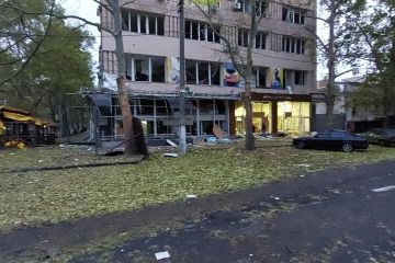 Вночі окупанти двічі обстріляли Миколаїв Вночі окупанти двічі обстріляли Миколаїв